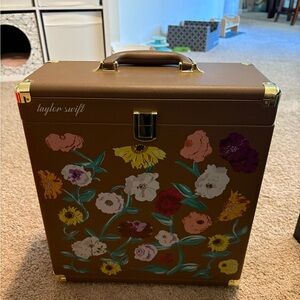 Taylor Swift Surprise Piano Vinyl Case